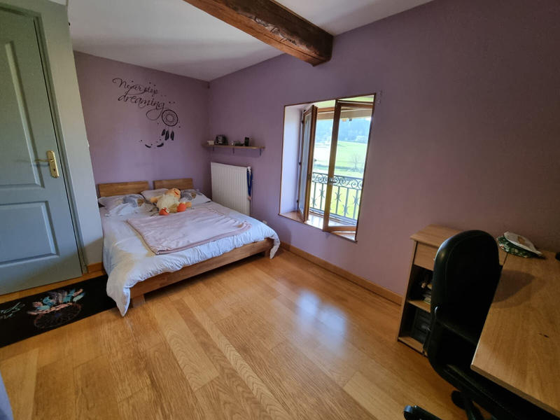 Maison - 232 m² - 8 pièces