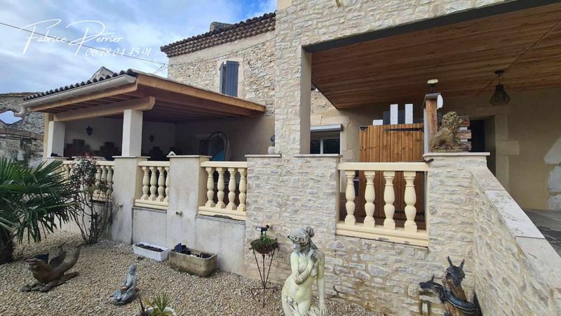 Maison - 290 m² - 10 pièces