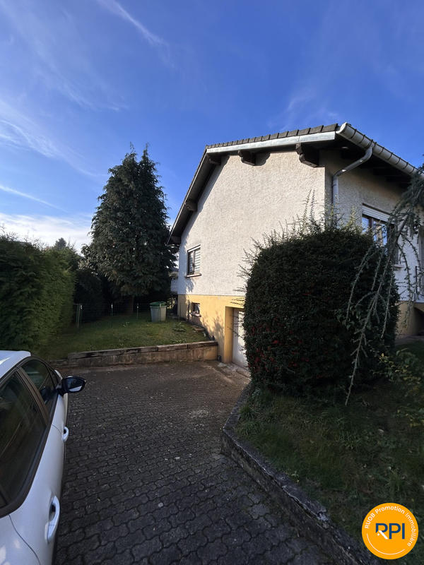 Maison - 102 m² - 4 pièces