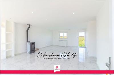 Maison - 93 m² - 5 pièces