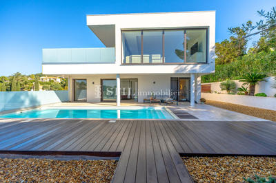 Villa - 297 m² - 8 pièces