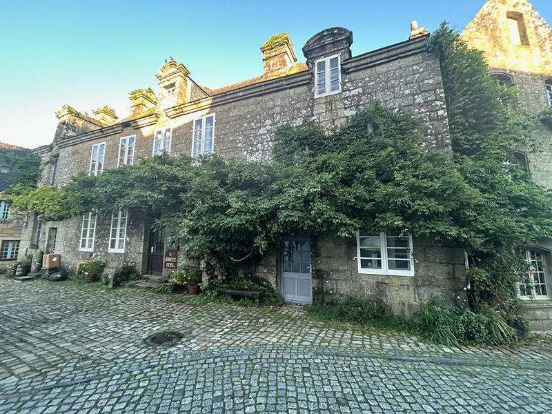 Maison - 165 m² - 6 pièces