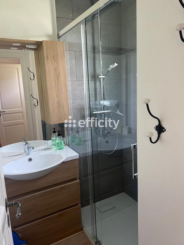 Maison - 80 m² - 5 pièces