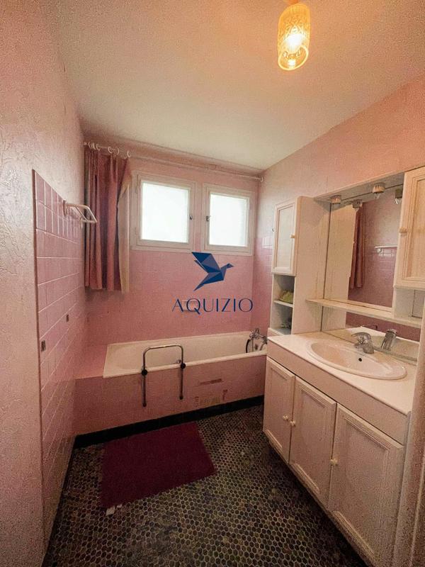 Maison traditionnelle - 120 m² - 6 pièces