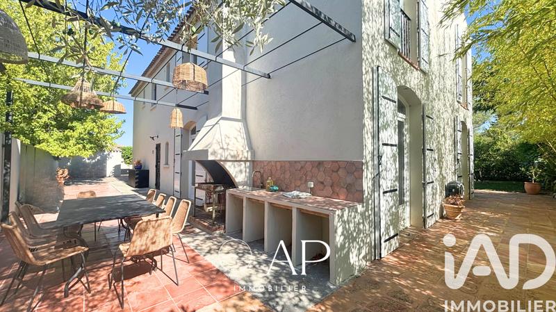 Maison de maîtres - 280 m² - 8 pièces