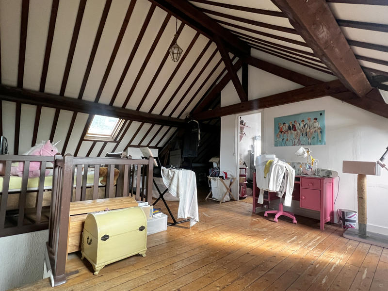 Maison - 155 m² - 8 pièces