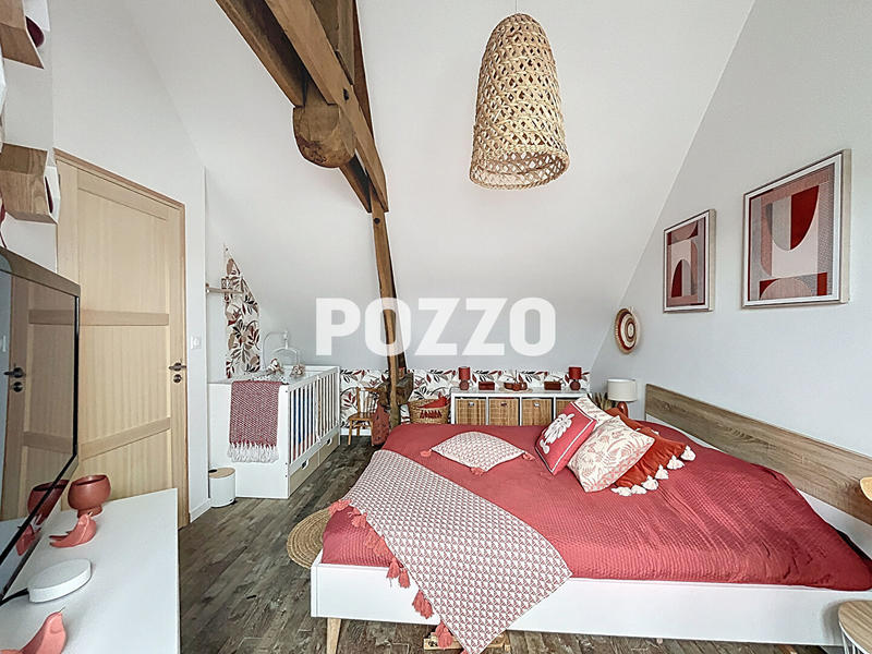 Maison - 196 m² - 7 pièces