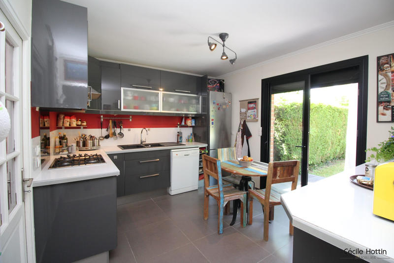 Maison - 106 m² - 6 pièces