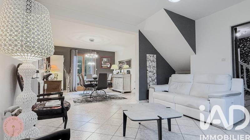 Maison - 126 m² - 5 pièces