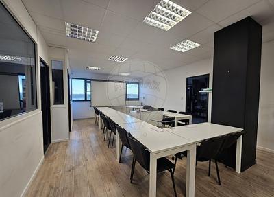 Bureau - 118 m² - 10 pièces