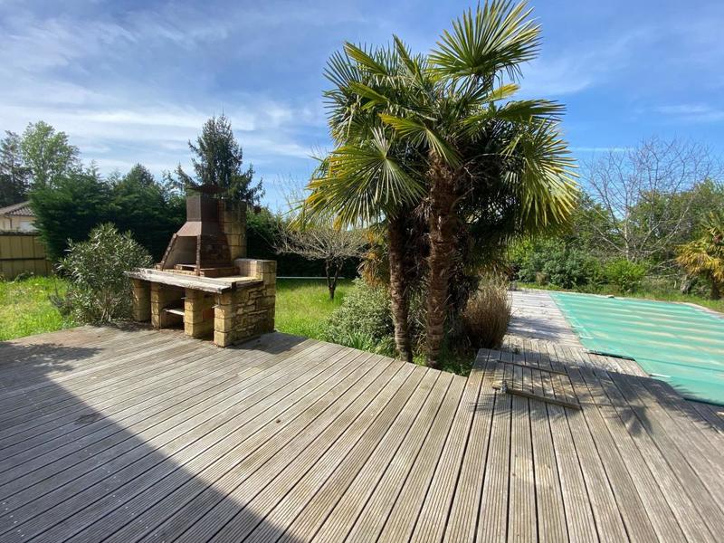 Propriété - 288 m² - 8 pièces