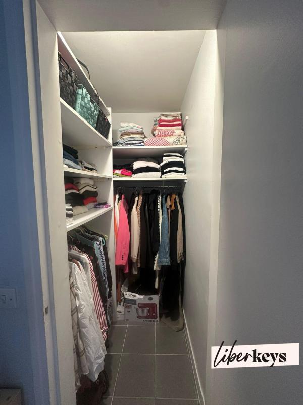 Studio - 30 m² - 1 pièce