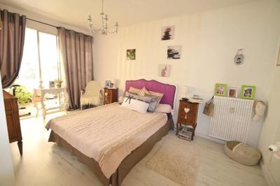 Appartement - 97 m² - 3 pièces