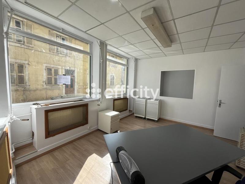 Bureau - 62 m² - 4 pièces