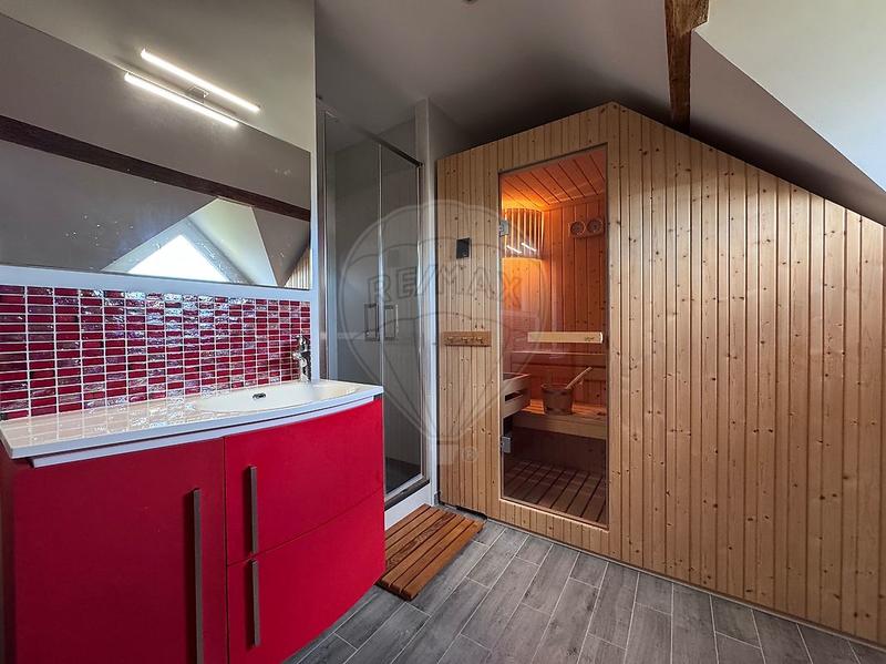 Maison - 161 m² - 6 pièces