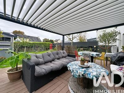 Maison - 96 m² - 5 pièces