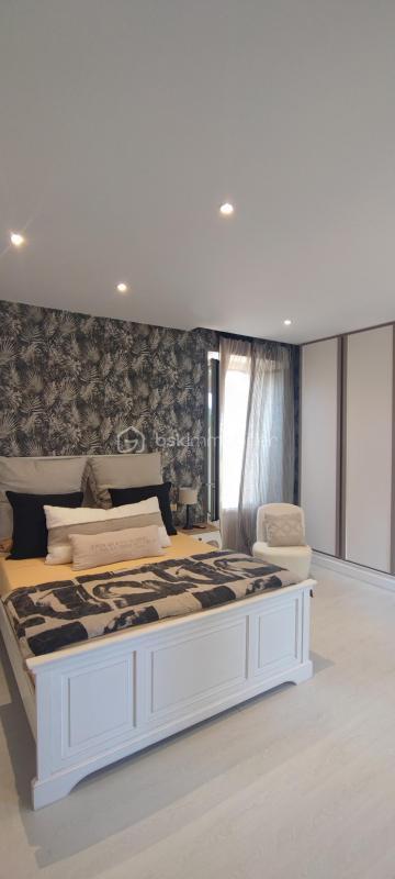 Maison en pierre - 180 m² - 7 pièces