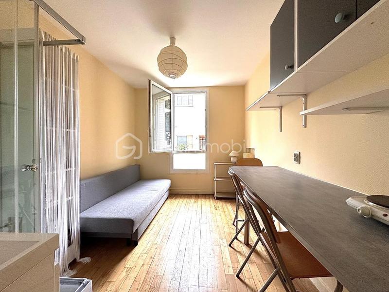 Studio - 11 m² - 1 pièce