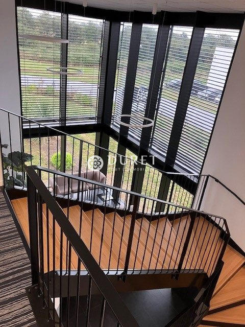 Local d'activités - 1 445 m²