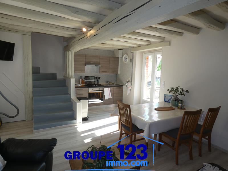 Maison - 369 m² - 9 pièces