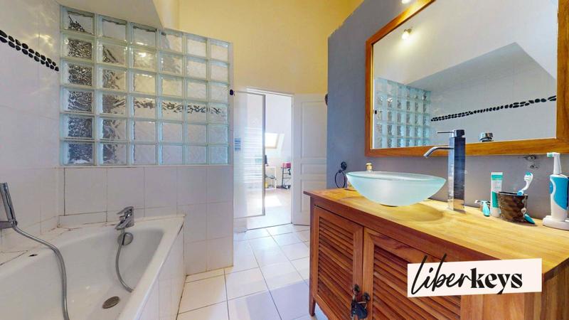 Corps de ferme - 109 m² - 5 pièces