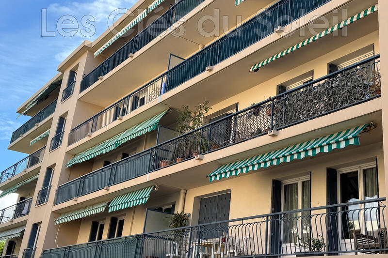 Appartement - 92 m² - 5 pièces