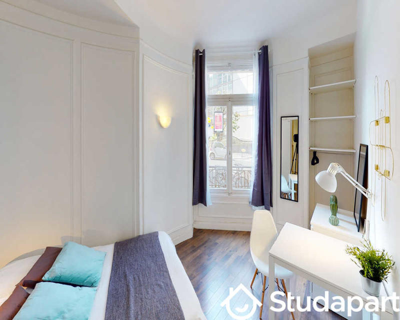 Chambre - 90 m² - 1 pièce