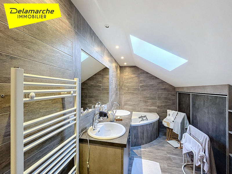 Maison - 142 m² - 6 pièces