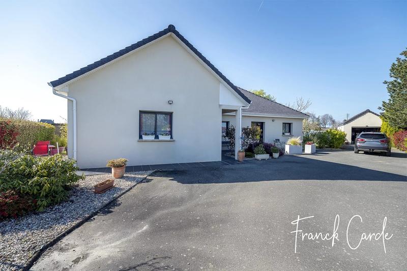 Maison - 159 m² - 8 pièces