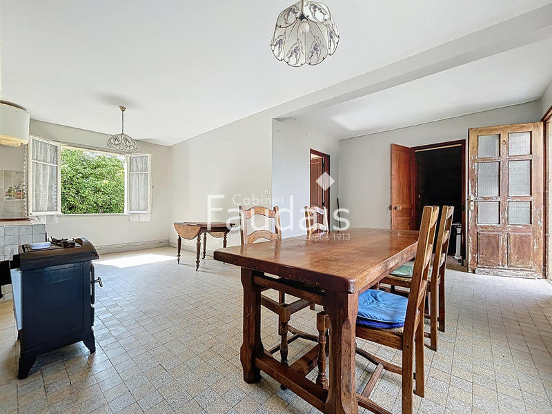 Maison - 110 m² - 5 pièces