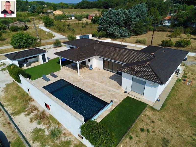 Villa - 180 m² - 5 pièces