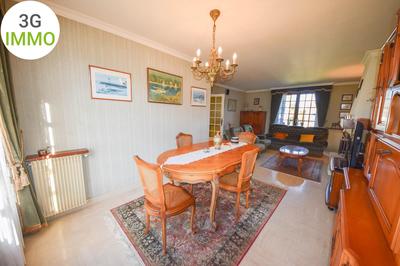 Maison - 140 m² - 5 pièces