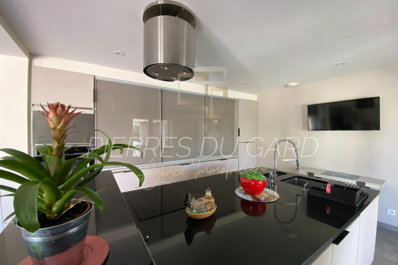 Maison contemporaine - 199 m² - 6 pièces