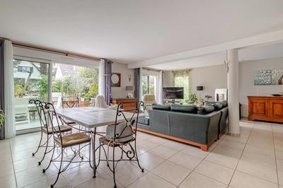 Maison - 178 m² - 6 pièces