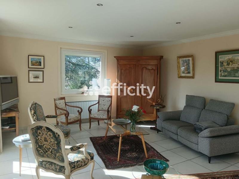 Villa - 203 m² - 7 pièces