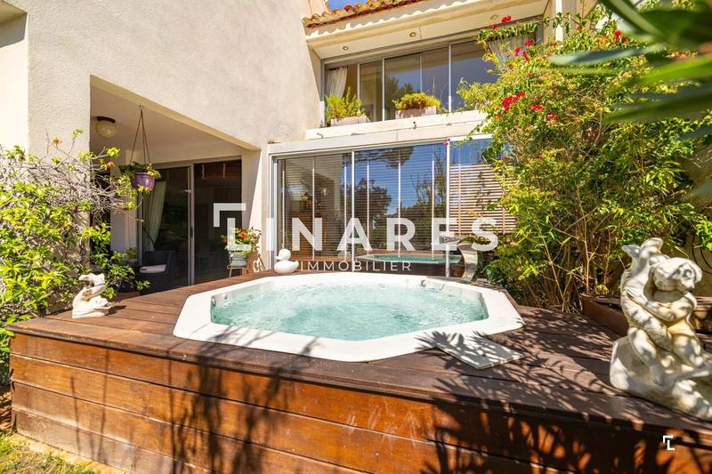 Villa - 196 m² - 6 pièces