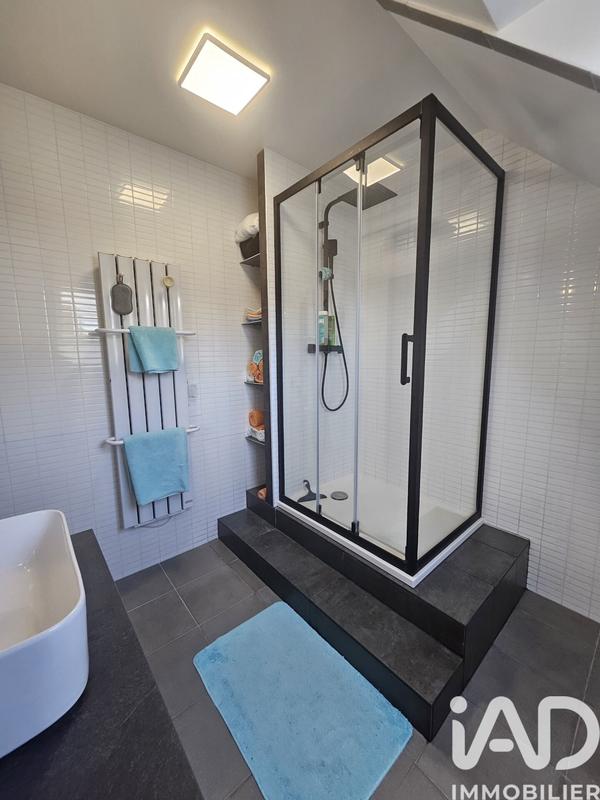 Maison - 130 m² - 6 pièces