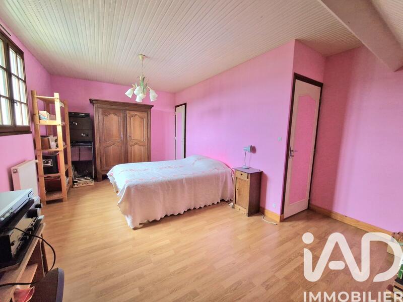 Maison - 143 m² - 7 pièces