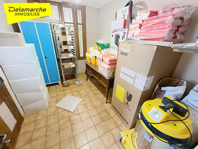 Maison - 185 m² - 10 pièces