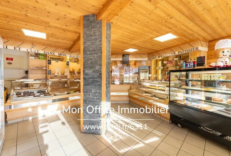 Fonds de commerce - Local commercial - 200 m²