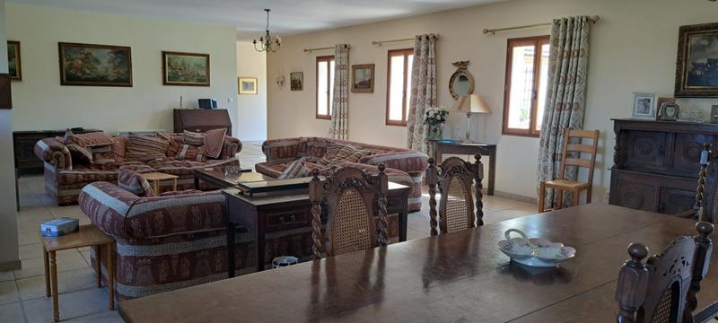 Maison - 400 m² - 8 pièces