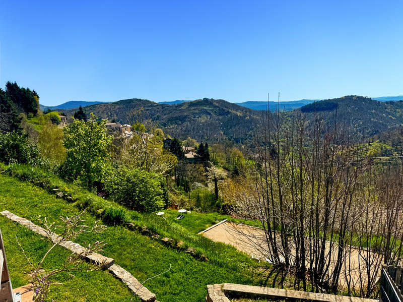 Propriété - 357 m² - 13 pièces