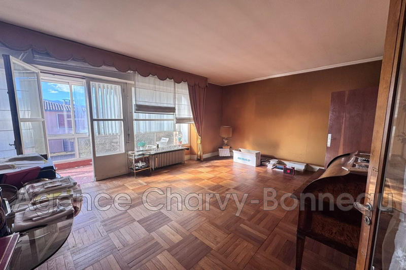 Maison - 294 m² - 14 pièces