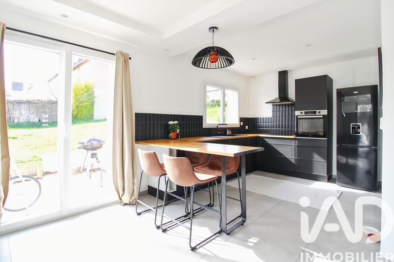 Maison - 102 m² - 5 pièces