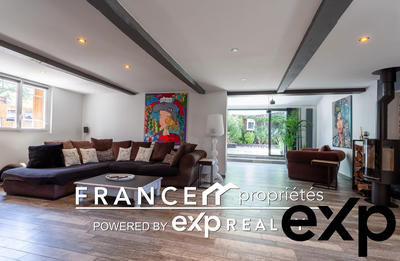 Maison - 245 m² - 7 pièces