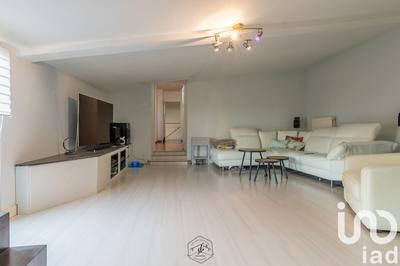 Maison - 210 m² - 7 pièces