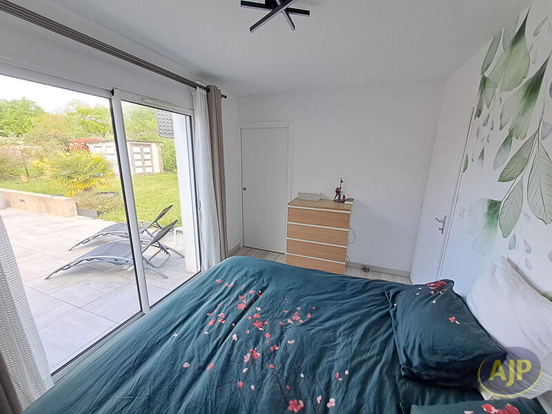 Maison - 177 m² - 6 pièces