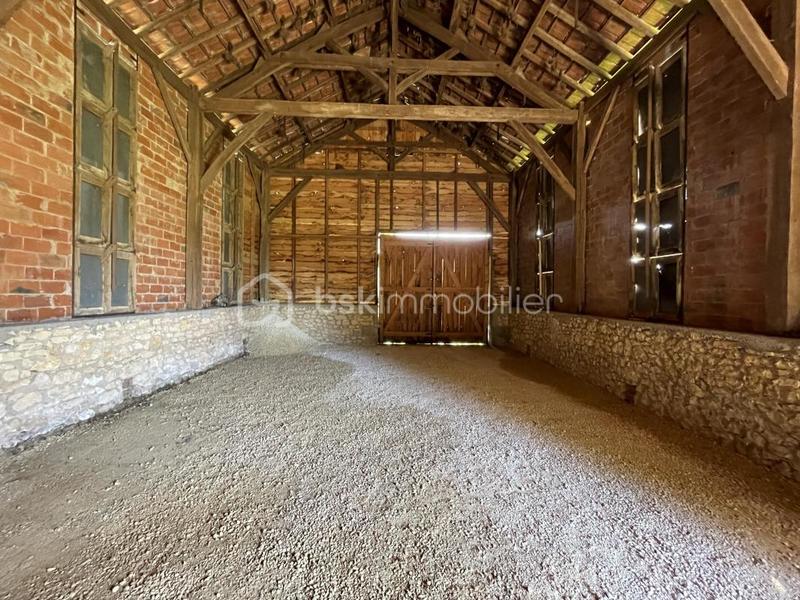 Propriété - 219 m² - 7 pièces