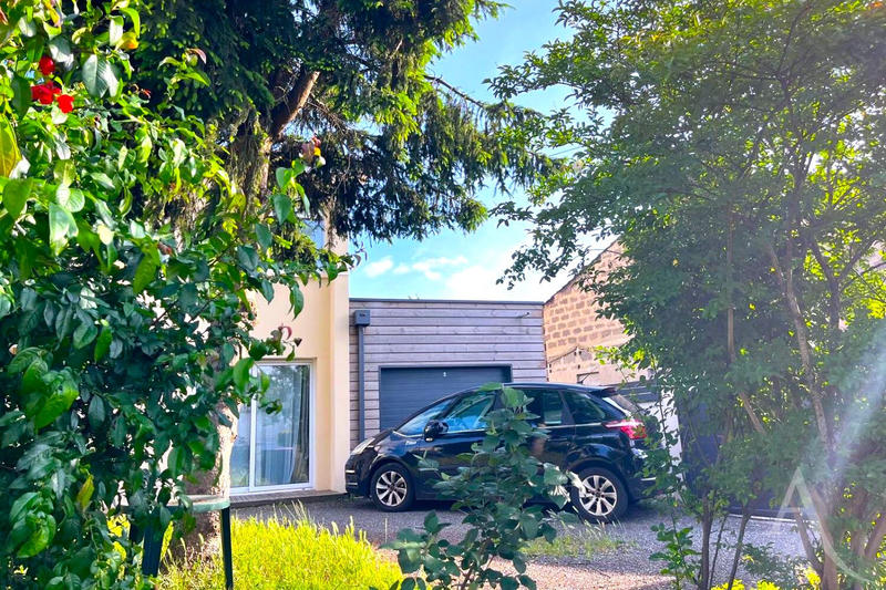 Maison - 88 m² - 4 pièces