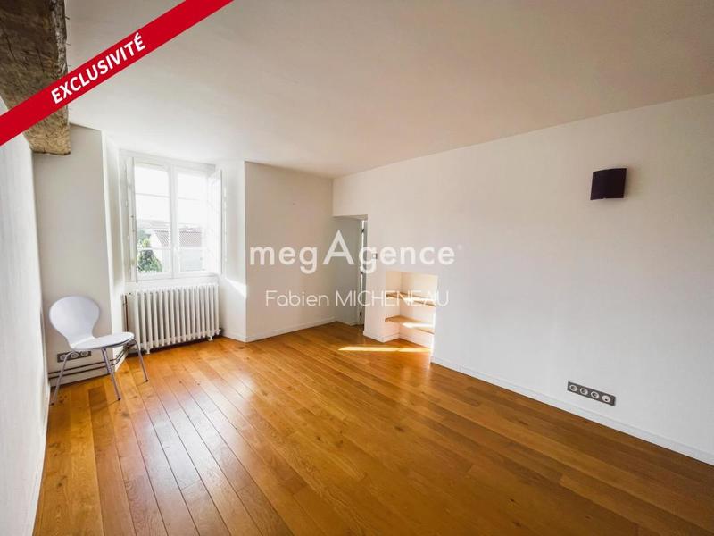 Maison ancienne - 233 m² - 10 pièces